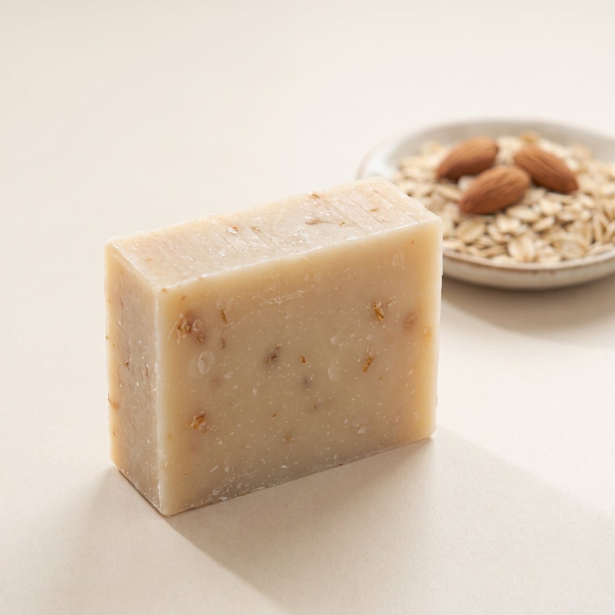Oatmeal Honey & Almond soap bar